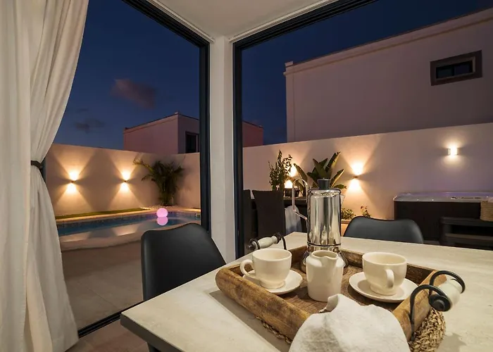 别墅 Palmera Jacuzzi *